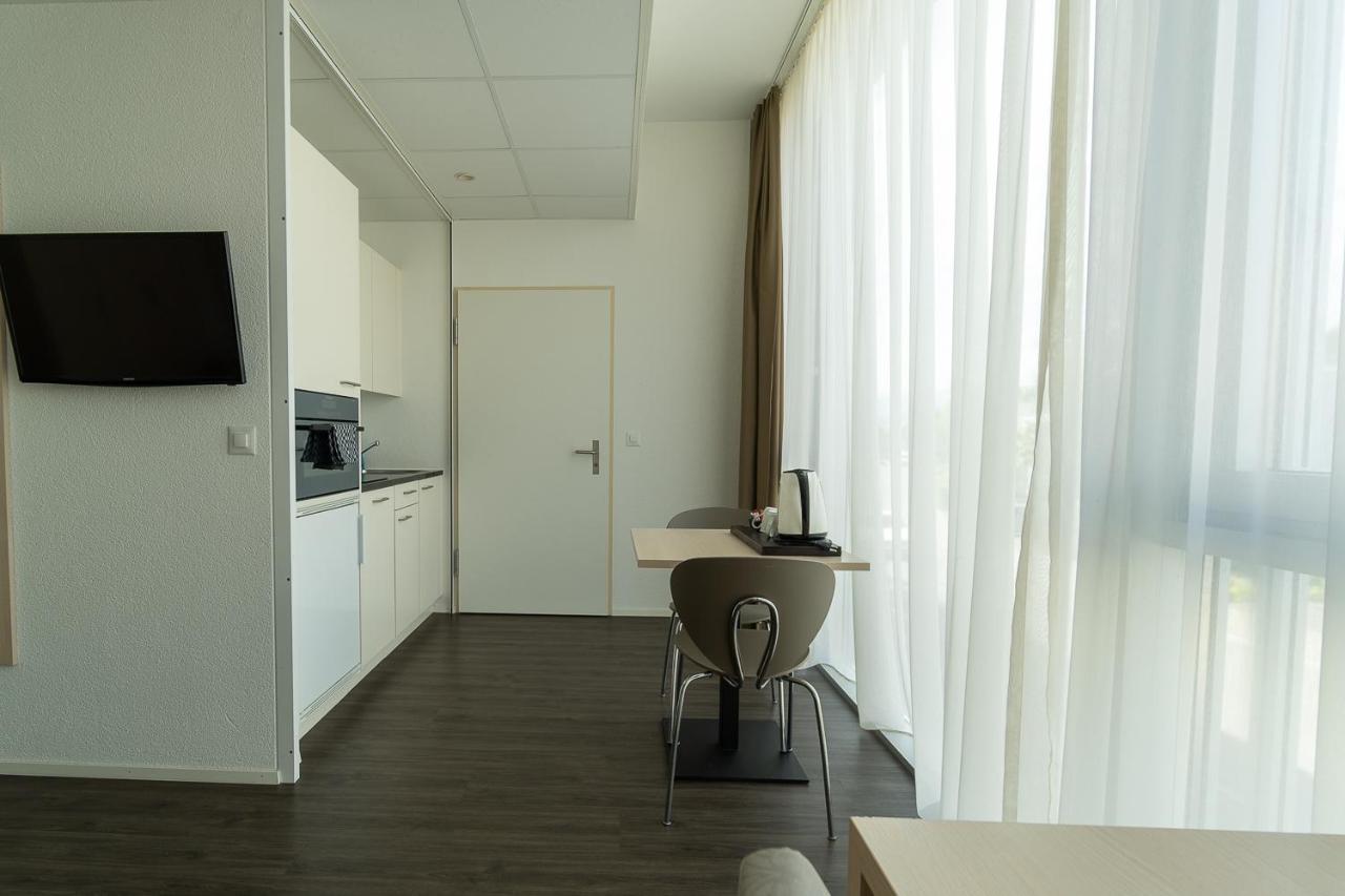 Los Lorentes Hotel Bern Airport Бельп Экстерьер фото