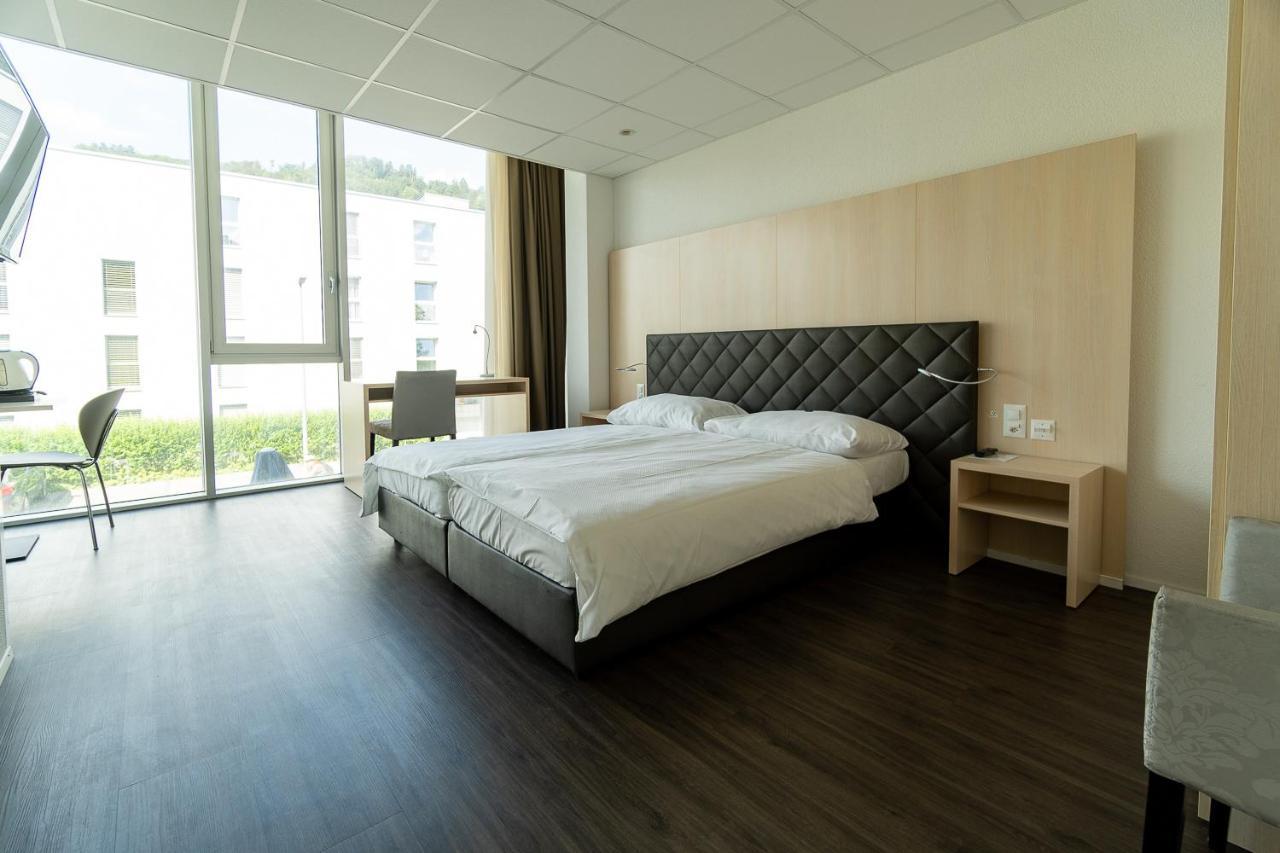 Los Lorentes Hotel Bern Airport Бельп Экстерьер фото