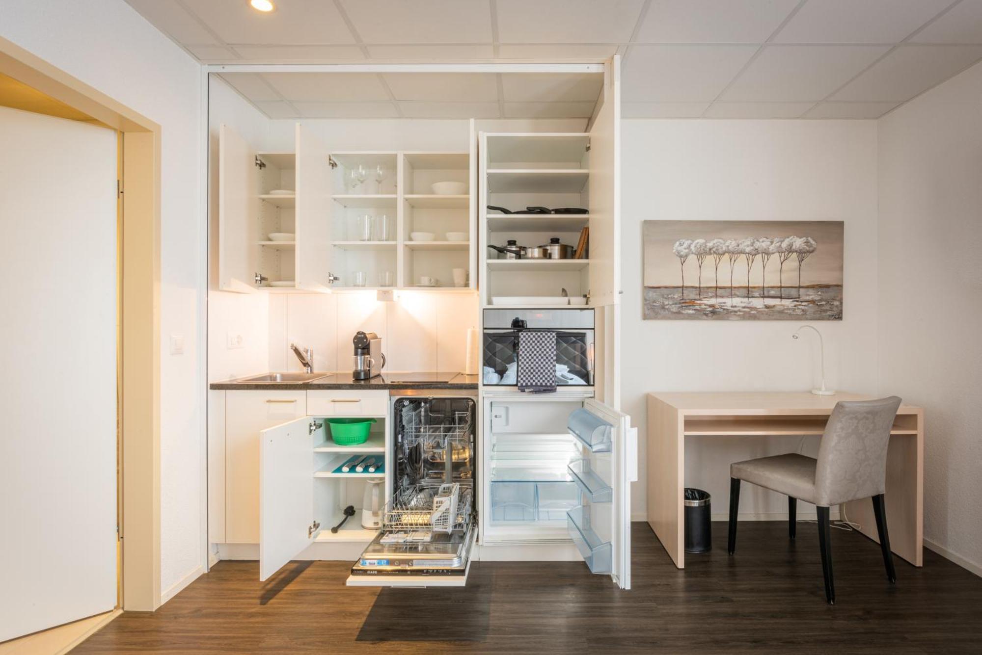 Los Lorentes Hotel Bern Airport Бельп Экстерьер фото