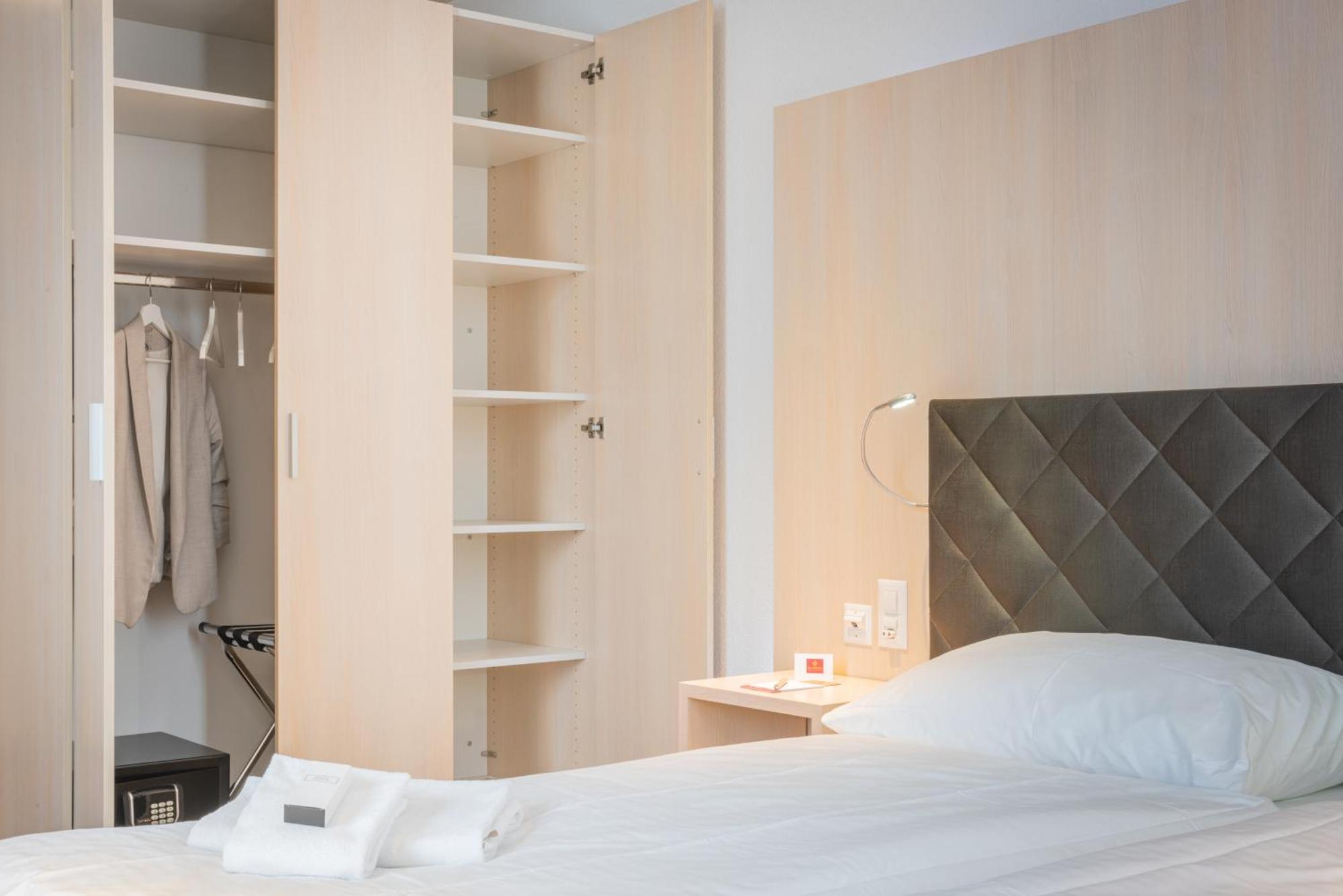 Los Lorentes Hotel Bern Airport Бельп Экстерьер фото