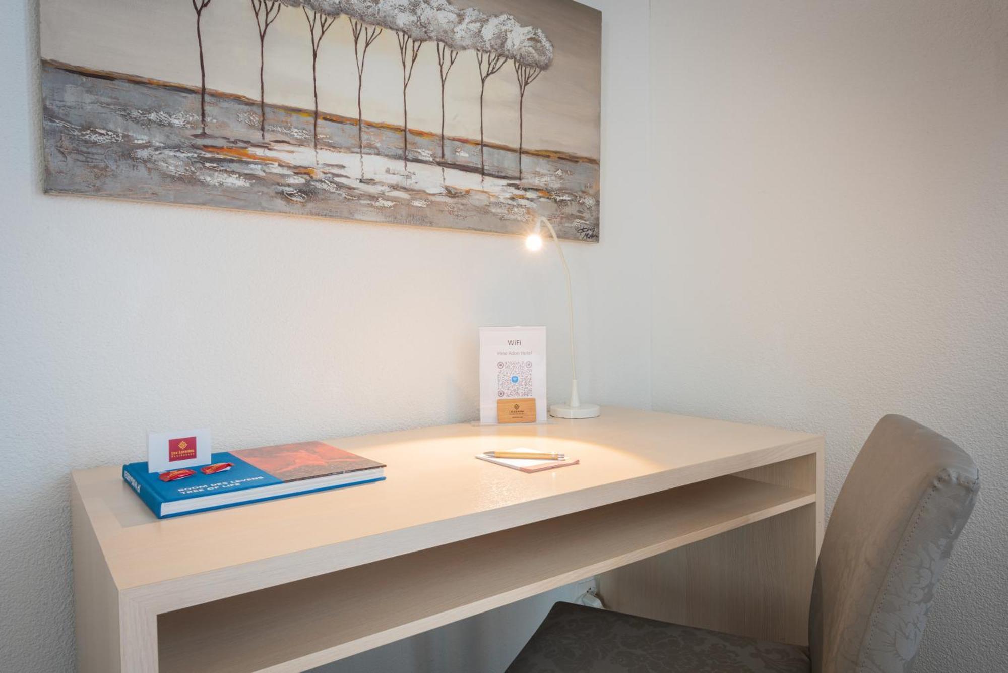 Los Lorentes Hotel Bern Airport Бельп Экстерьер фото