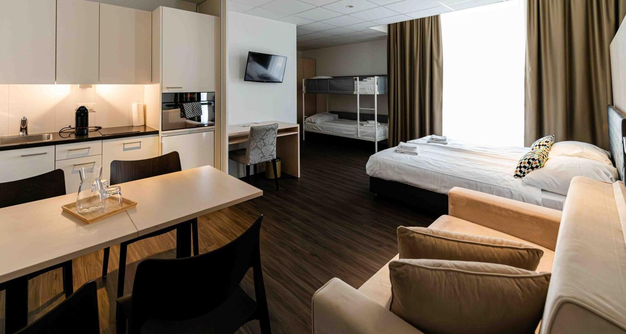 Los Lorentes Hotel Bern Airport Бельп Экстерьер фото